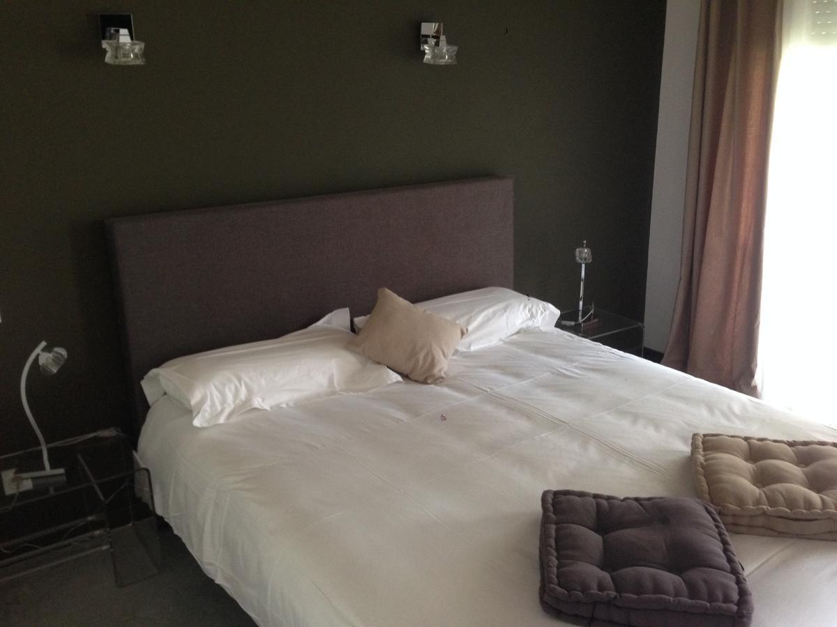 Domaine De Giron Bed and Breakfast Moulis-en-Médoc Exterior foto