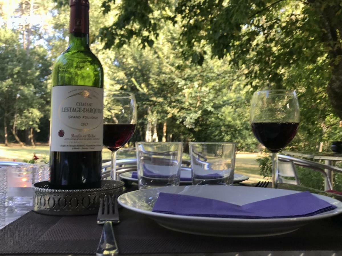 Domaine De Giron Bed and Breakfast Moulis-en-Médoc Exterior foto